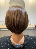 ショートボブ