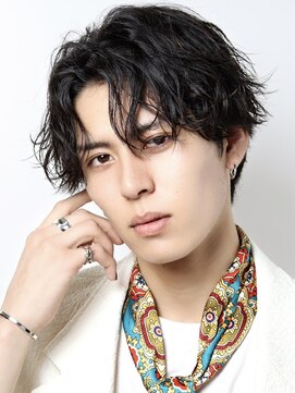 ルーシー 川越(LUCEY) センターパートフェザーパーマシャドウパーマメンズパーマ