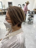 エミュ(emu.)&nbsp;白髪ぼかしハイライト