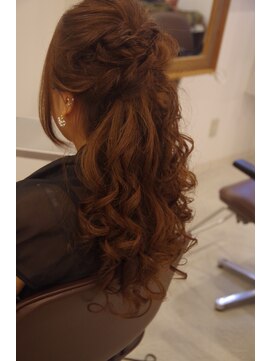 アミル(AMIL) パーティスタイル