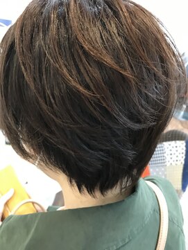 ヘアー バイ ミーズ(hair by Mii’s) エアリーショート