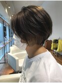 グレージュ×インナカラー×ショートボブ