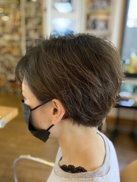 ショート グラデーションネイビーカラー L ギャロップヘアーのヘアカタログ ホットペッパービューティー