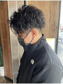 MEN'S HAIR 前下がり×センターパート×ツイスト
