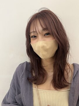 マカロンコワフュールドウシワカマル(macaron coiffure de ushiwakamaru) セミロングレイヤー