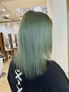 ブリッツレボルト(BLITZ R EVOLUT) ☆RyoMatsubaraによる艶々ブリーチデザイン