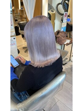 ヘアーアンドメイク ブロッサム 志木南口店(HAIR&MAKE Blossom) ラベンダーシルバー【志木/ブリーチ/スタイリスト鎌田】