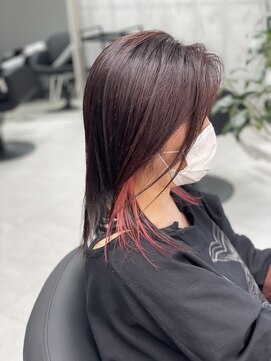 アユニ(Auni) 攻めすぎないアクセサリーカラーでファンシーに