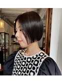切りっぱなしボブスタイル