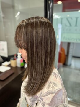 アイズ 本厚木(AIZU) 白髪ぼかしハイライト