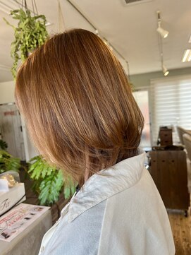 スイート サンマルイチ(Suite301) 夏らしさを演出するカラー♪