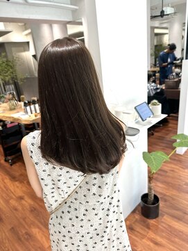 ノーマン(norman) 大人の柔らかロングヘア