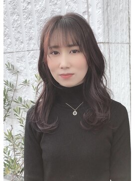 エミール(Emiile) くびれミディアム×ワインレッドカラー