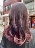 ピンクベージュ