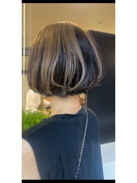 フラワーズビィーオーディー(FLOWERS BOD) アンブレラカラー×ニュアンスボブ