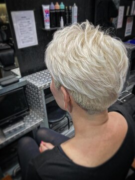 ゾーマ(ZOUMA) ハイトーンブリーチ