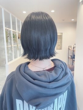 アストランティア 栄店(ASTRANTIA) 【女性専用サロンASTRANTIA栄】すがの ブルーブラック
