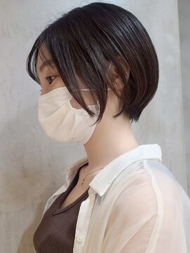 エリマ 横浜西口(elima) 横浜西口顔周りレイヤーカットくびれヘア切りっぱなしボブ30代