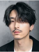 渋谷大人緩めツイストスパイラルパーマメンズセンターパート30代