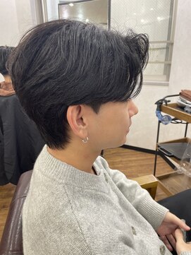 メルシー トータル ブランディング サロン(merci TOTAL BRANDING SALON) メンズ 刈り上げセンターパート