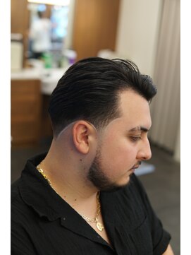 テーパーフェード／メンズカット／バーバー／フェード／床屋