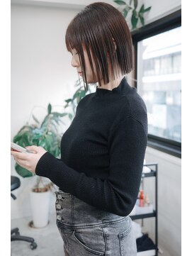 フェイヴィーズ(FavyS) アゴ下1cmストレートパーマボブ