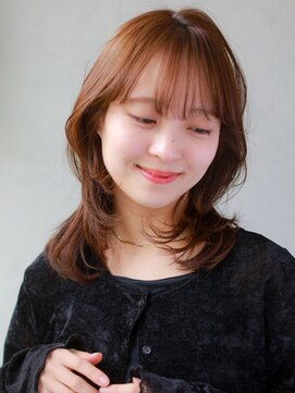 ガリカ 博多(Gallica) 柔らかい透け感のブラウンベージュ x くびれミディアム