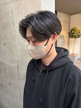 レフ(LEF) ハンサムショート/ニュアンス/ワンカール/パーマ/センターパート