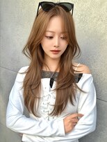 ロンド ジュルード 名古屋(Lond jeloud) 型にはまらないハッシュカットで大人美人ヘア