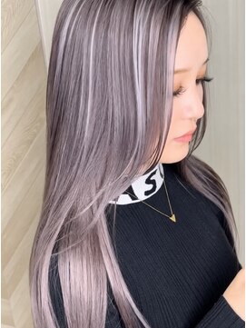 アース いわき店(HAIR&MAKE EARTH) シルバー×ブラックメッシュのロングストレート