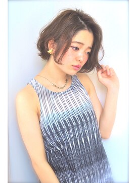 クラン(clan) ゆるふわエアリーショートボブ