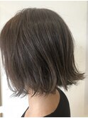 切りっぱなしボブ×グレージュ