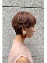 ヌイ 横浜(nui)&nbsp;マッシュショートピンクベージュ_毛先パーマことりベージュ