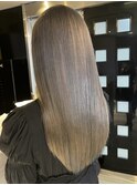 透明感カラー×ロングストレートヘア