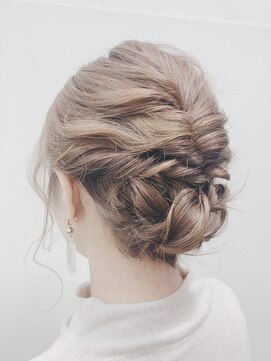 ウィル 江坂店(WiLL) ルーズお団子ヘア