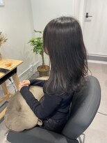キュー(CEU) 暗髪くすみベージュ【イルミナ/インナーカラー/辻堂/湘南台】