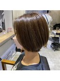 丸みのある切りっぱなしボブ◎荻原圭介