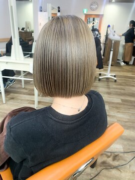 ライフ 四条畷店(Lyfe) 切りっぱなしボブ_ショコラアッシュヘルシースタイル_293