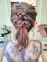 ヘアーライフイチゴイチエ(Hair Life 151A)&nbsp;編み編みロープ編みポニー