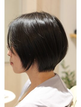 パーマ トゥ カエル(perm.to.caelu) ショートボブ