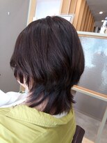 グロウ ツクバ(GLOW TSKUBA)&nbsp;丸みのあるショートウルフ