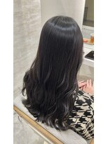 ウタ(Uta) 20代＊透明感ブルーブラック