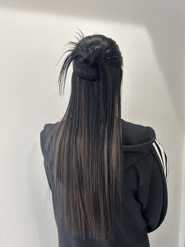 メラク バイ コア(Merak by CoRe.gn) Y2Kハーフアップ