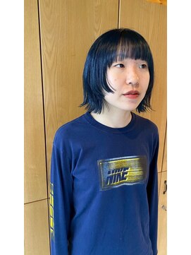 カフネ ジュントス ヨロ(Cafune' juntos YOLO) レイヤーボブ×色落ちも綺麗なネイビーカラー