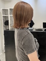 ココ 原宿(KOKO)&nbsp;黒髪小顔クラゲヘアーオリーブグレーココアベージュボブ