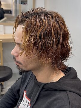 アイトーキョーリタ 渋谷(AI TOKYO Rita) グランジサーフカール波巻きツイストスパイラルパーマフェード