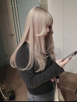 原宿/ウルフカット レイヤー デザインカラー ルーツカラー 