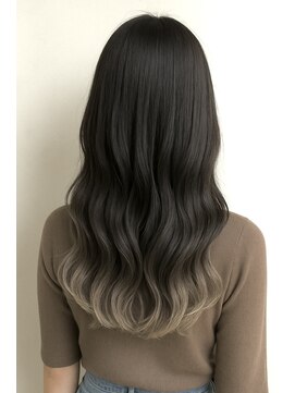 ミー 岡崎(mii) mii透明感グレージュグラデーション［岡崎/稲熊/ダブルカラー］