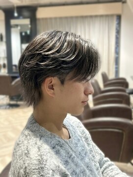 ピボット 梅田(PIVOT) 【大人ナチュラルフェザー】