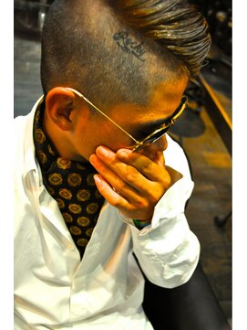 セブンスターズ ヘアデザイン(SEVEN STARS hair design) Rocky 7(赤いタンバリン)